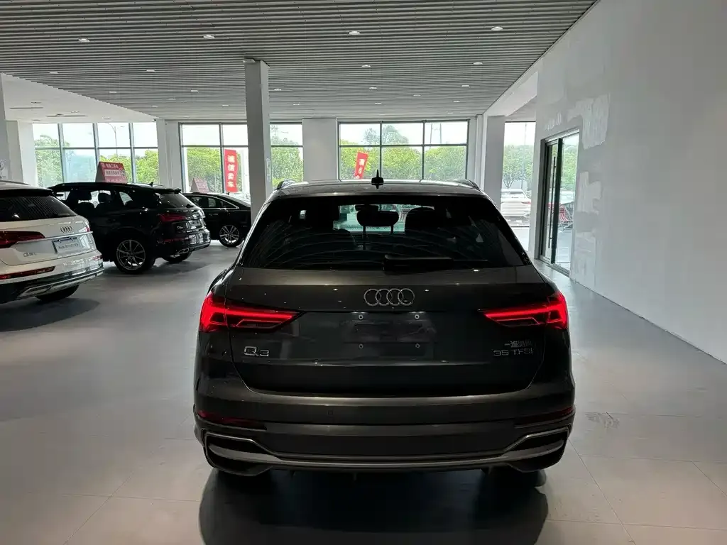 Audi Q3 — фото 5