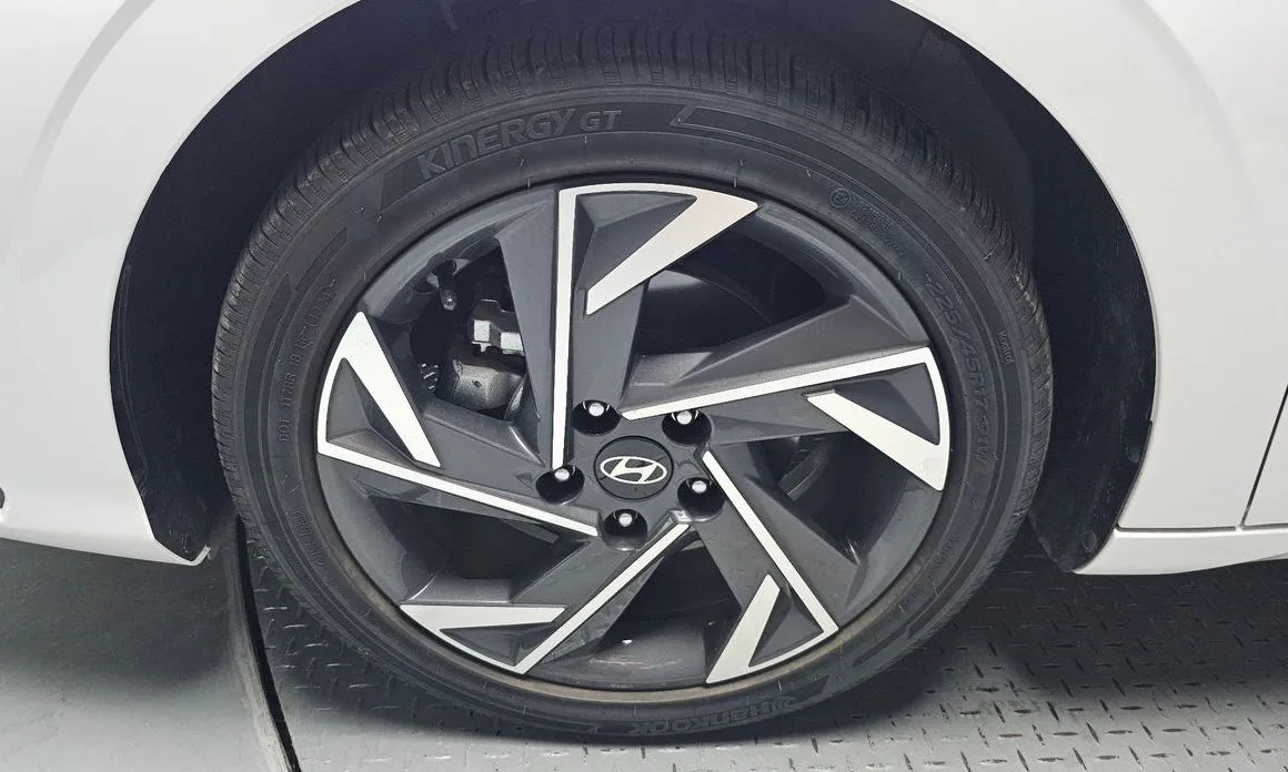 Hyundai AVANTE — фото 7