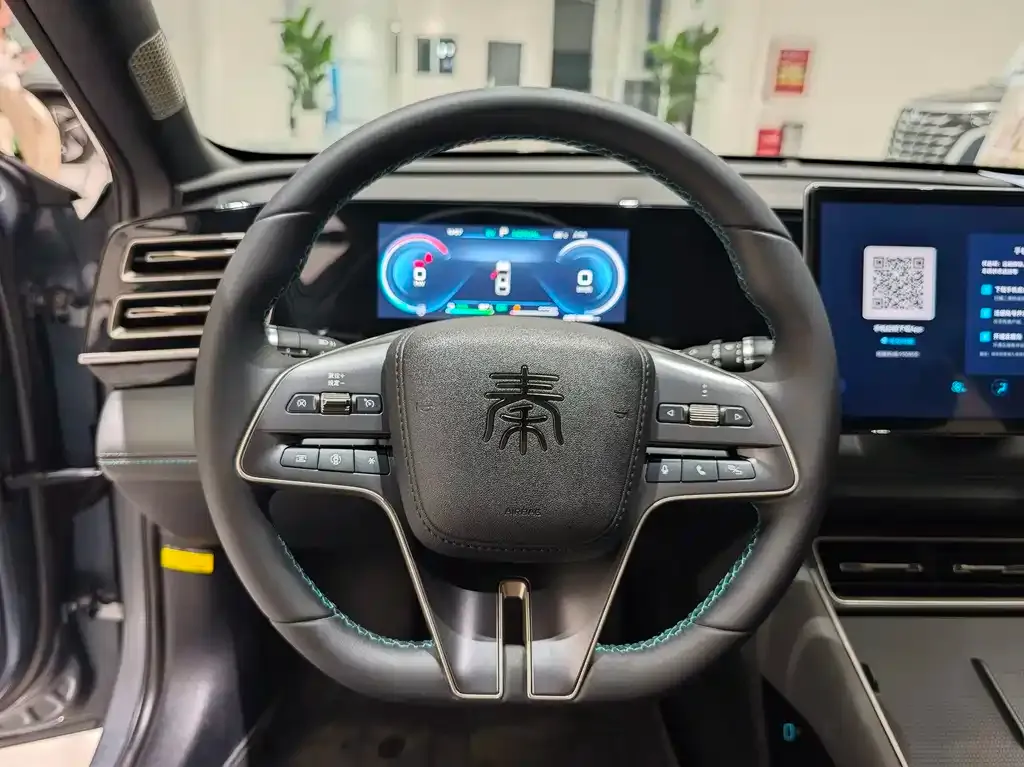 BYD Qin L — фото 8