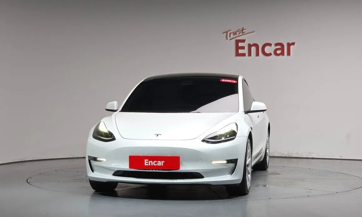 Tesla Model 3 — фото 6