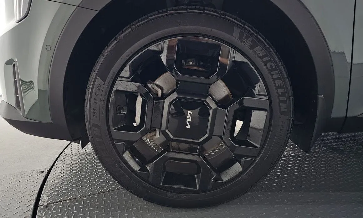 Kia Sorento — фото 3
