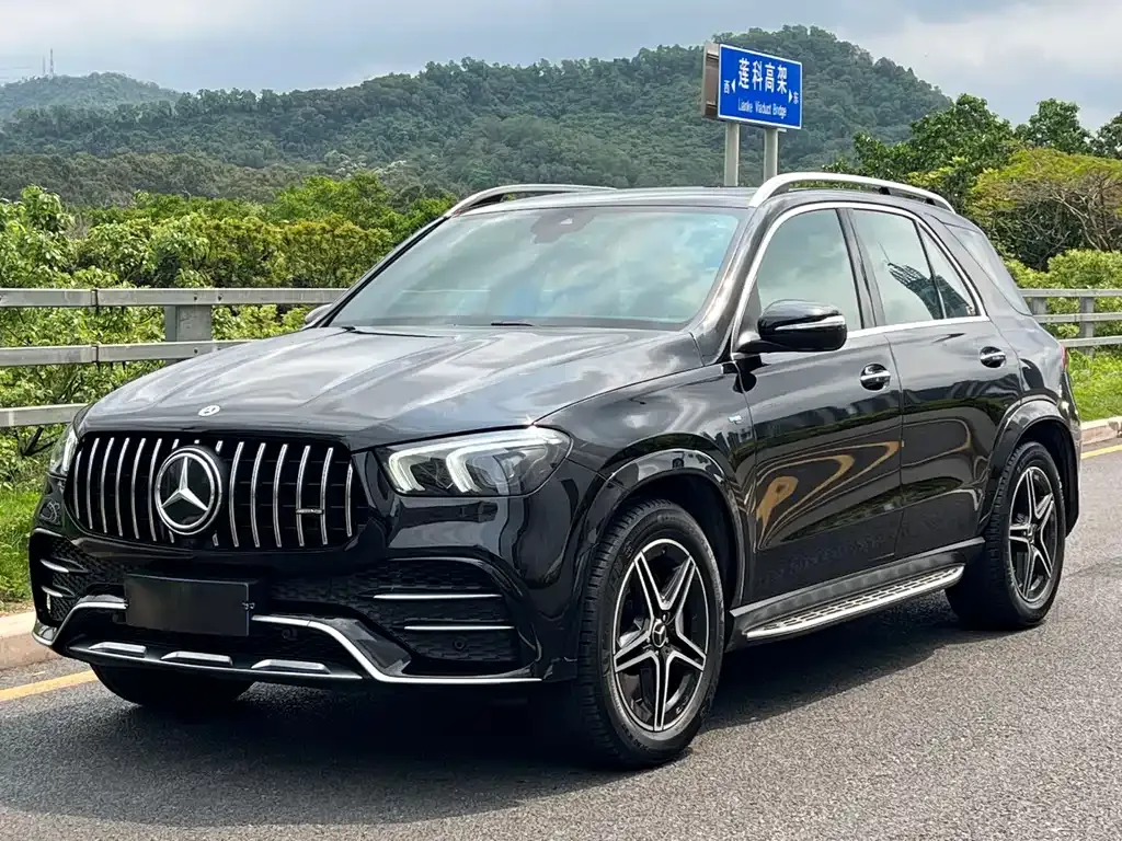 Mercedes-Benz GLE AMG — фото 1