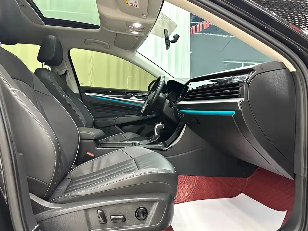 Volkswagen Passat — фото 6