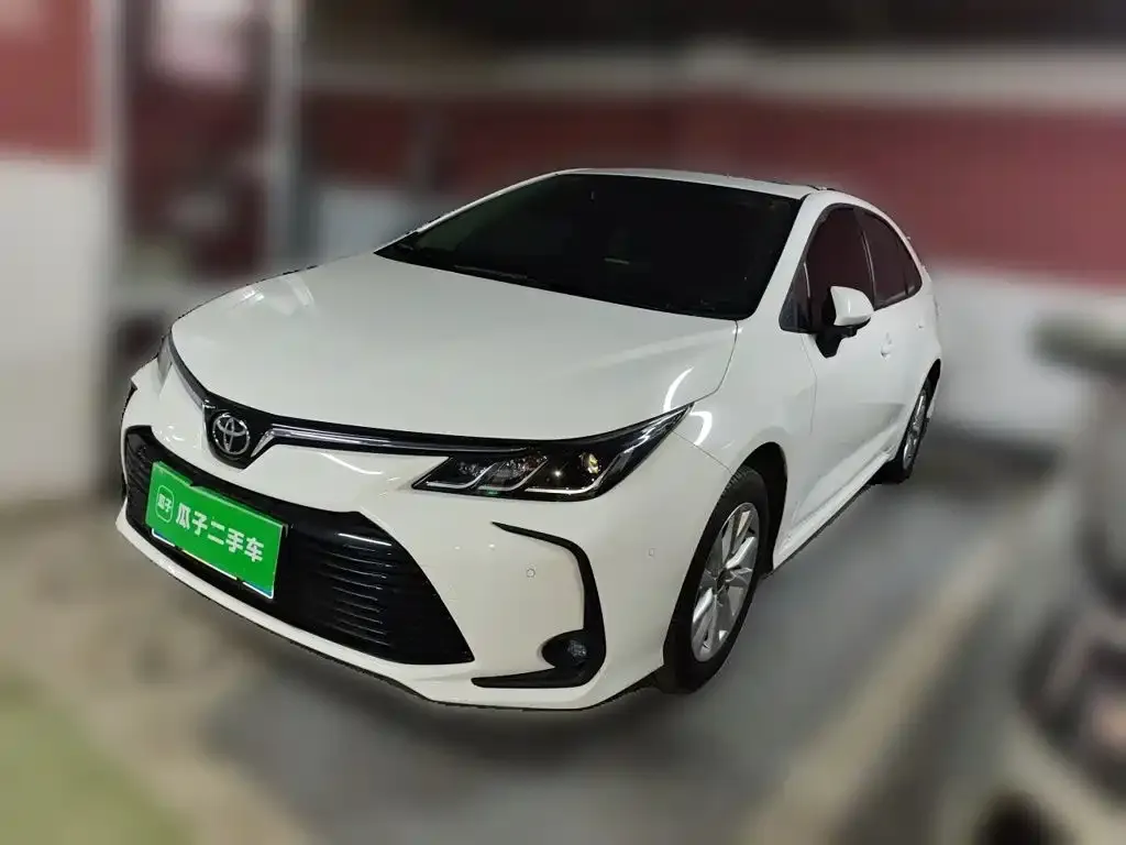 Toyota Corolla — фото 2