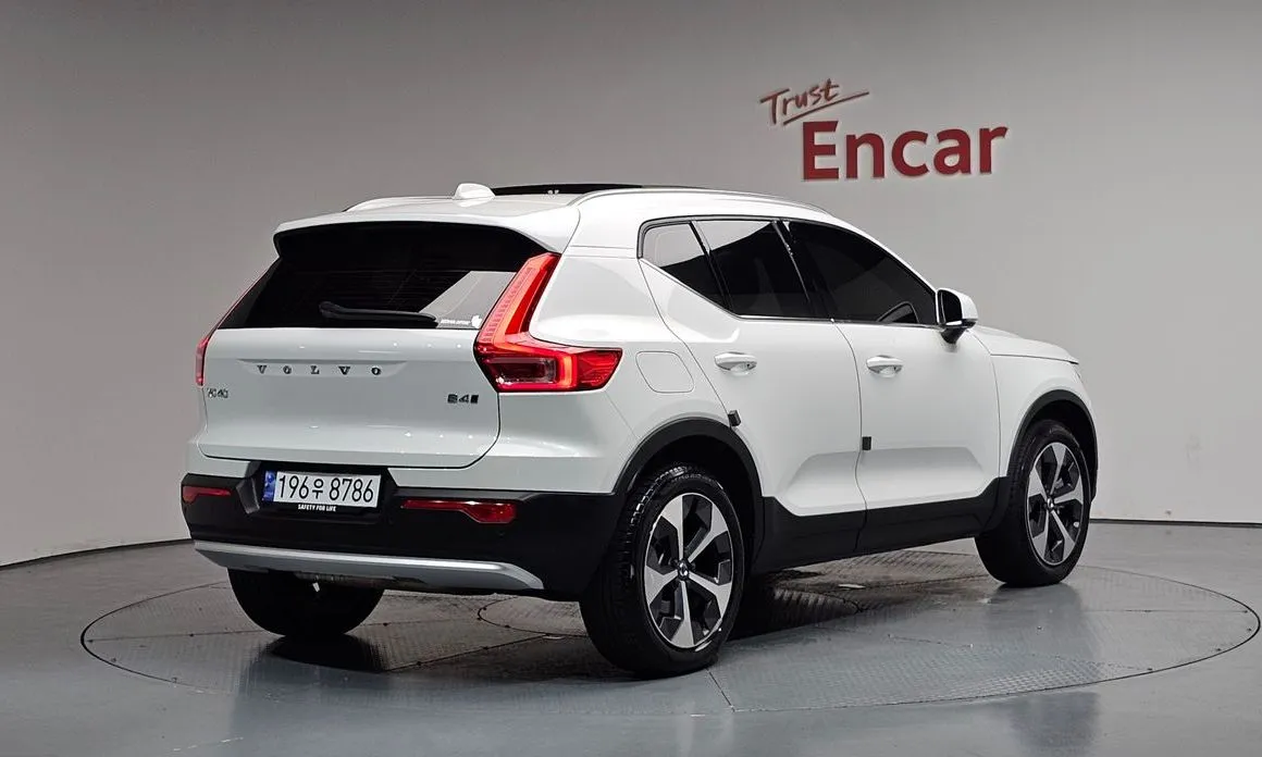 Volvo XC40 2024 из KR, фото 5