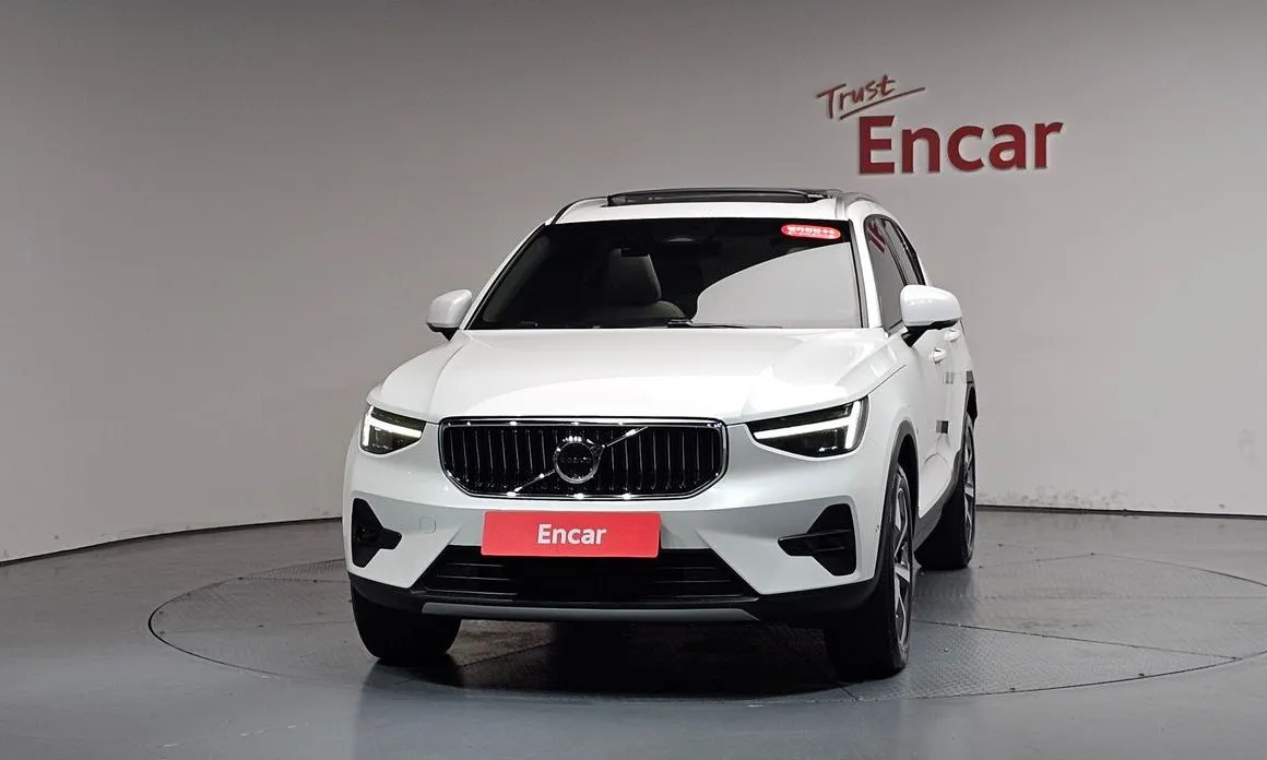 Volvo XC40 2024 из KR, фото 7