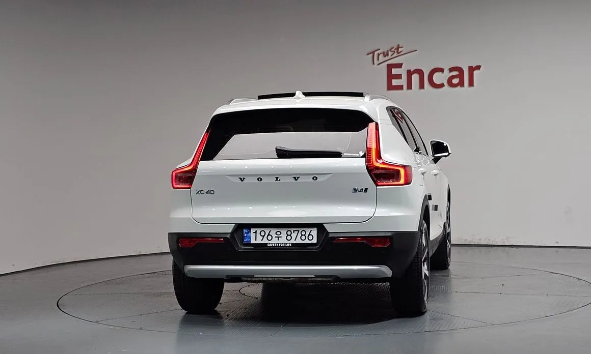Volvo XC40 2024 из KR, фото 9