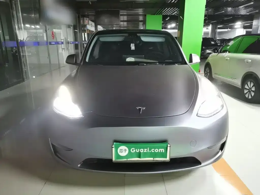 Tesla Model Y — фото 9