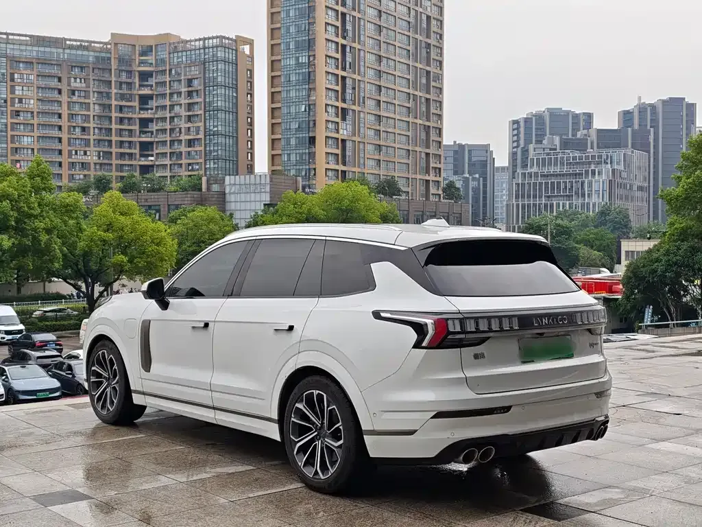 Lynk & Co 09 2022 из CN, фото 4