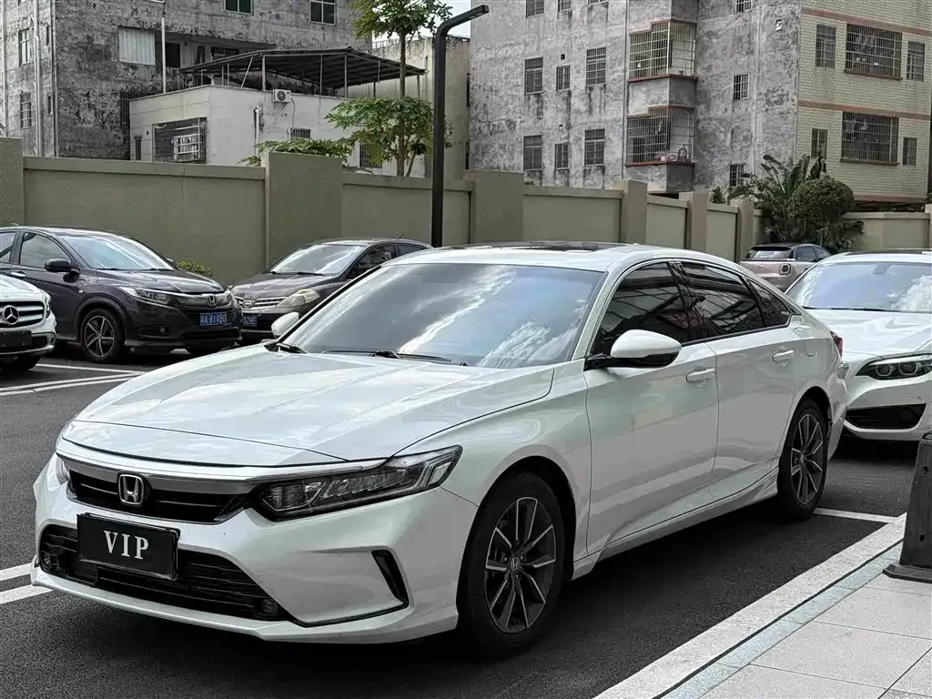 Honda Inspire — фото 1