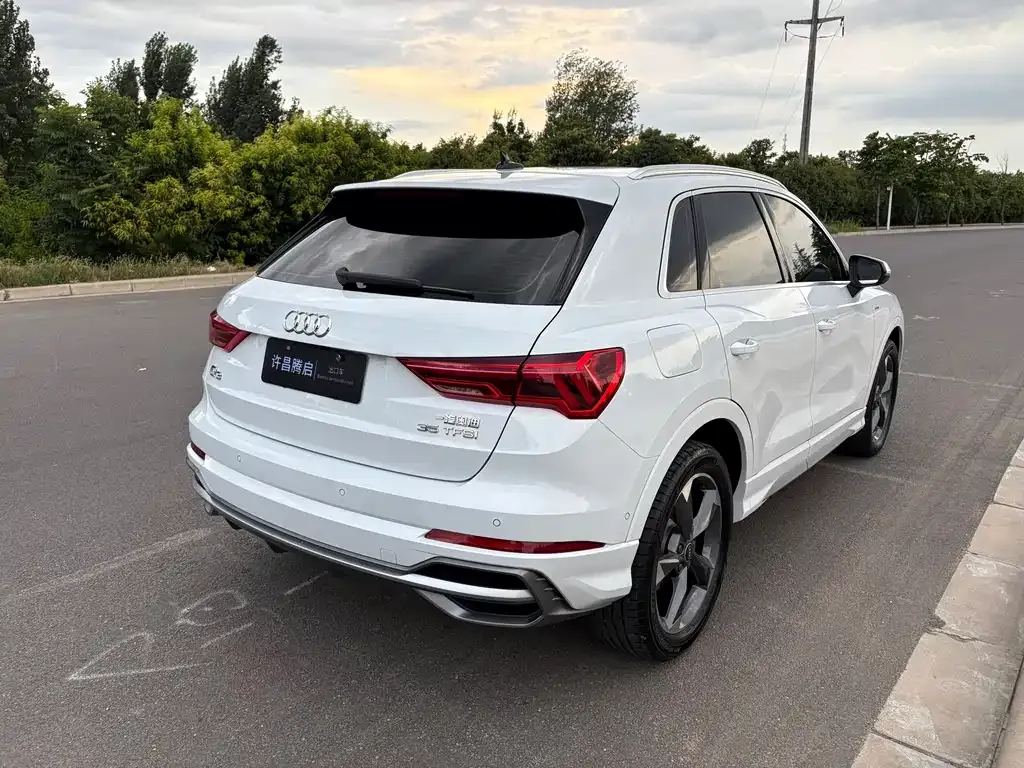Audi Q3 — фото 8