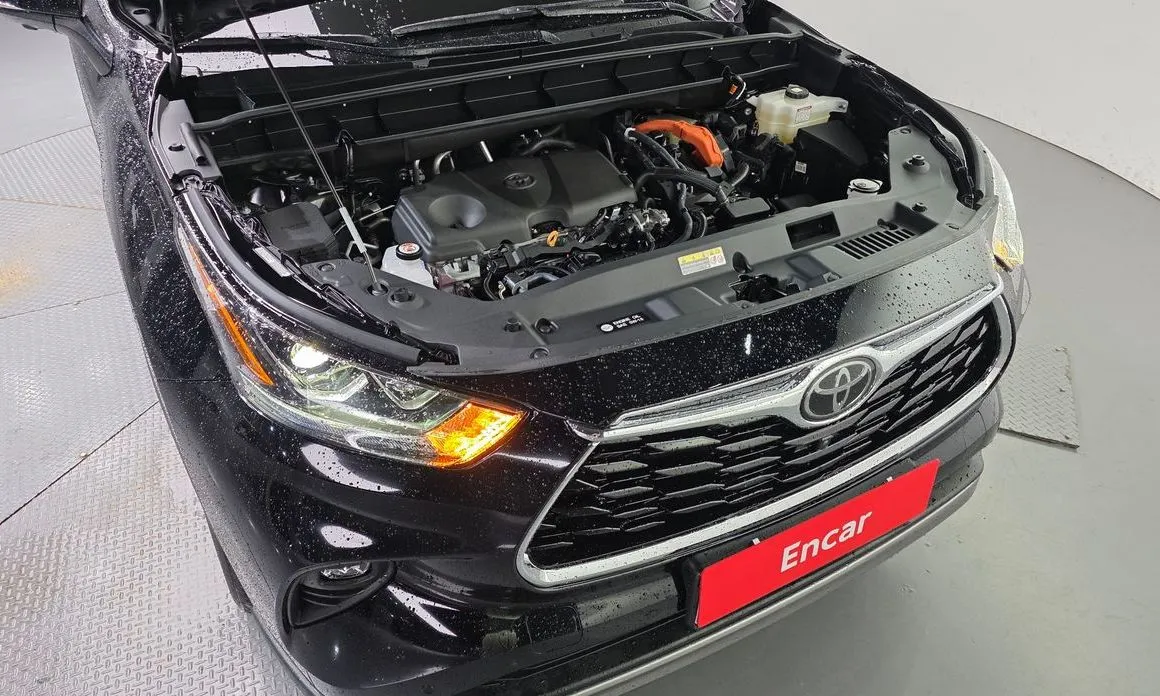 Toyota Highlander — фото 10