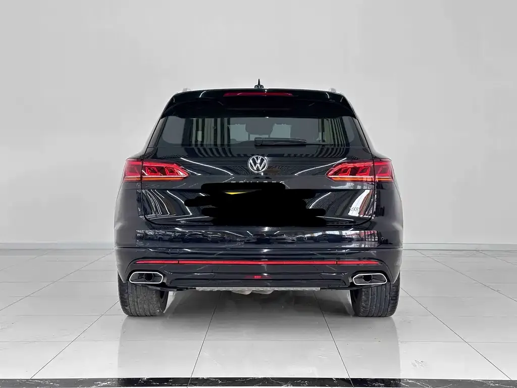 Volkswagen Touareg — фото 2