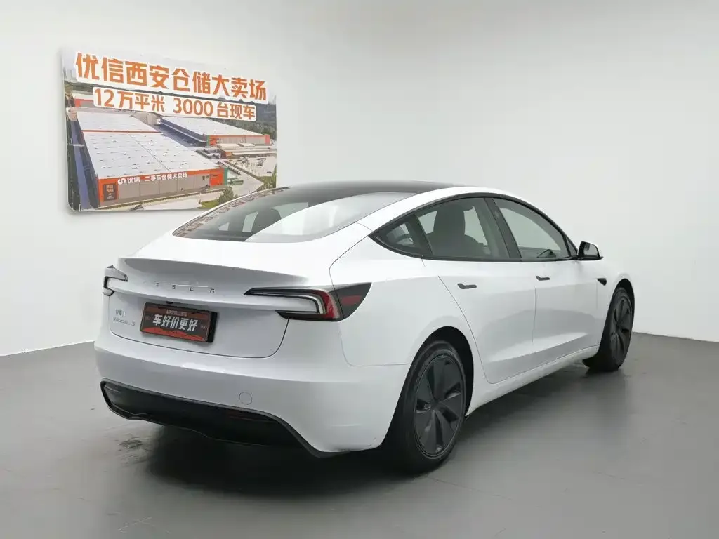 Tesla Model 3 — фото 6