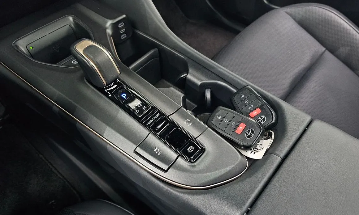 Toyota Crown 2023 из KR, фото 6