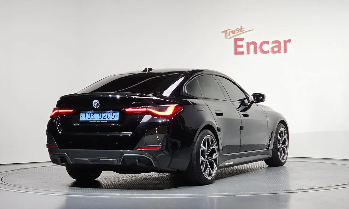 BMW i4 2022 из KR, фото 7