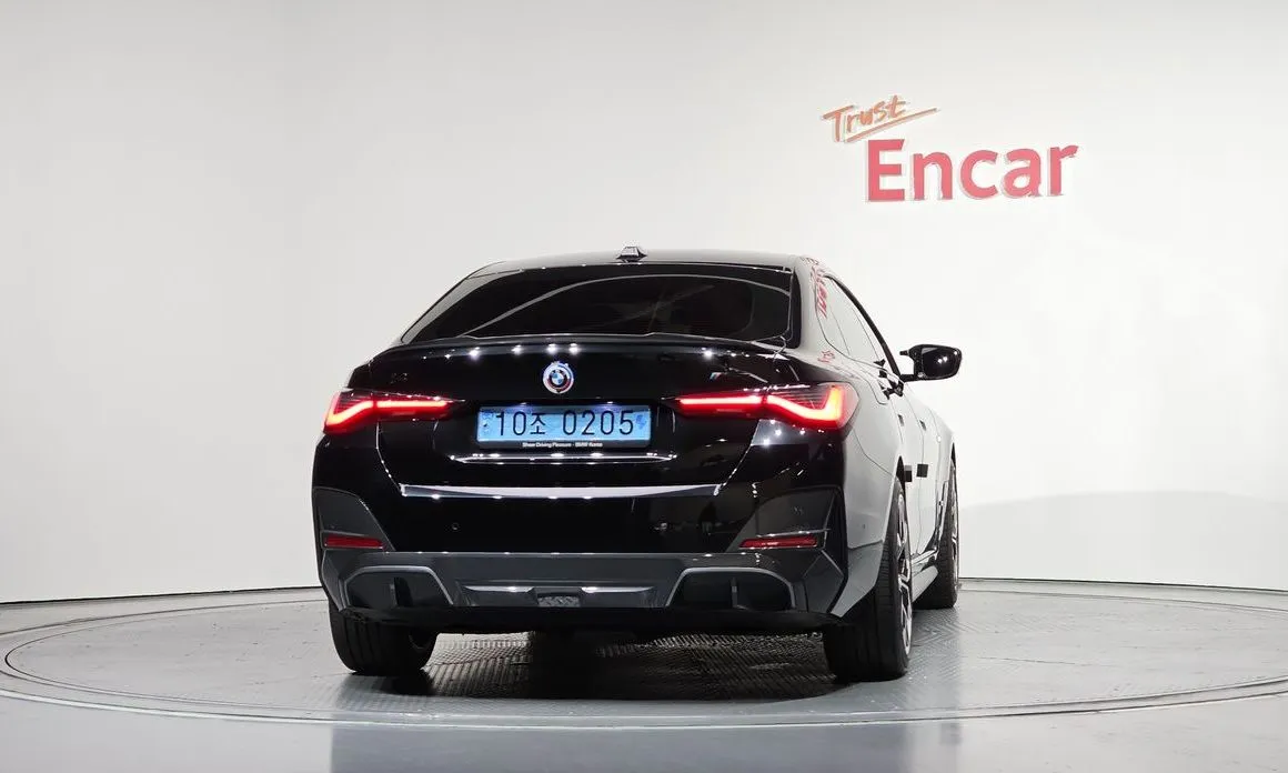 BMW i4 2022 из KR, фото 2