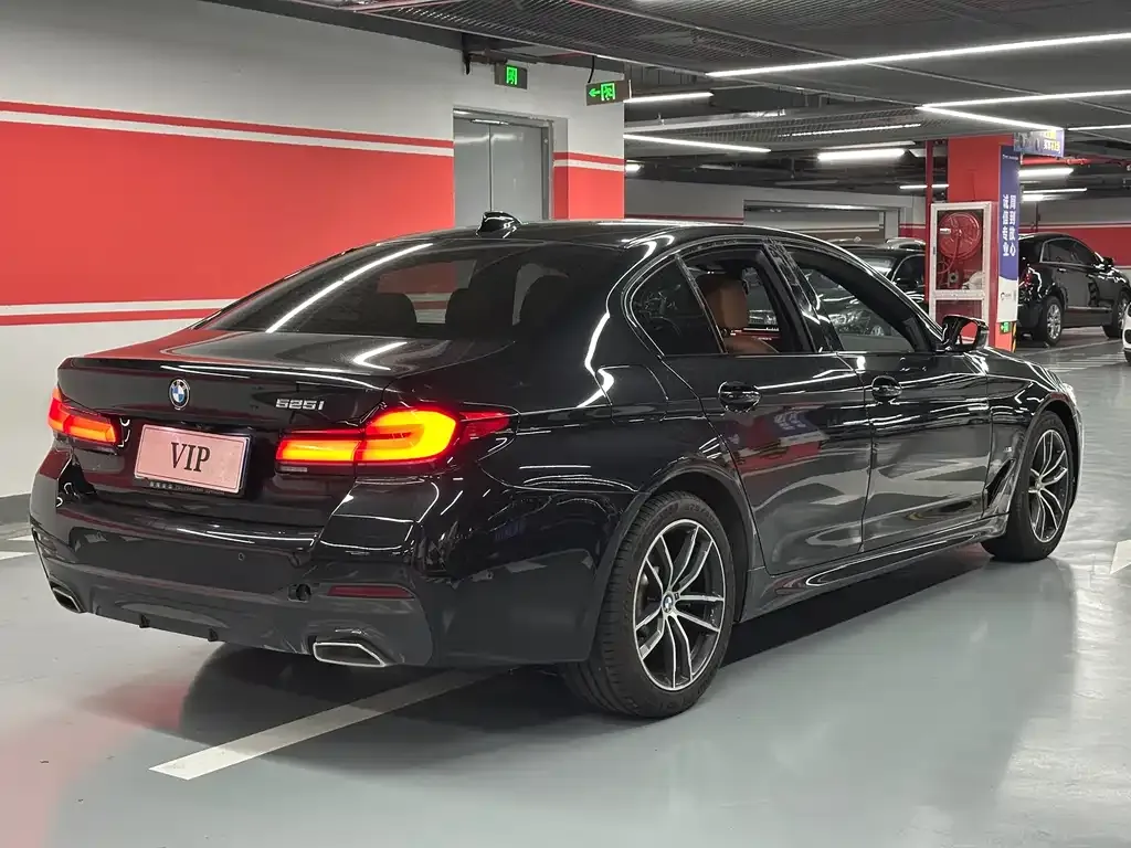 BMW 5 Series (Import) — фото 3