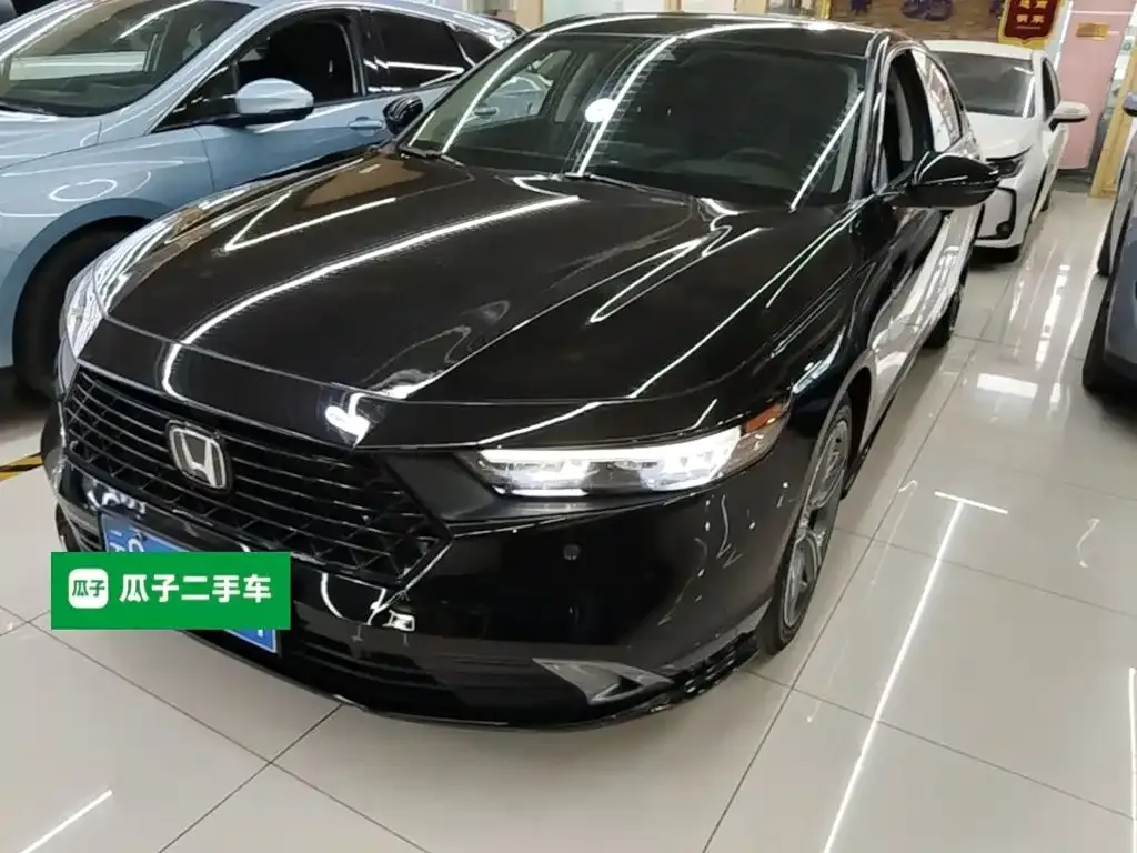 Honda Accord — фото 9