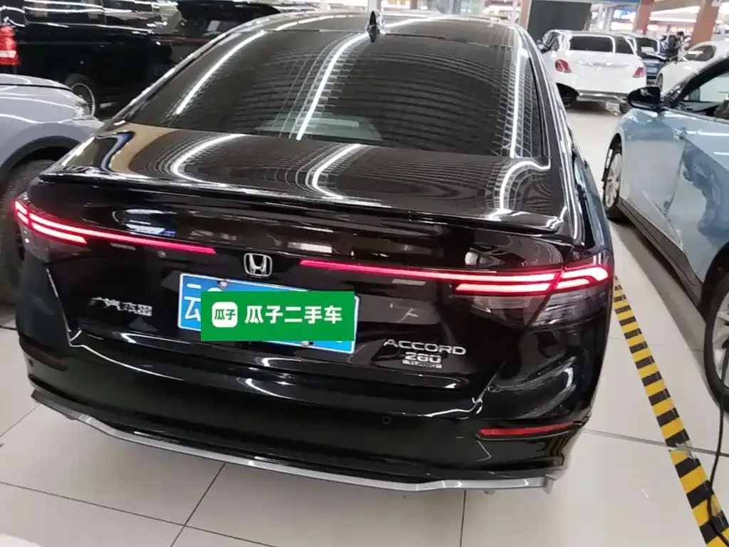 Honda Accord — фото 4