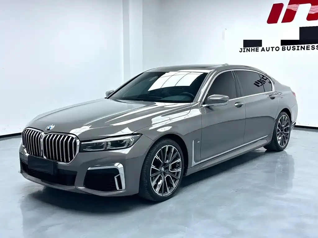 BMW 7 Series — фото 1