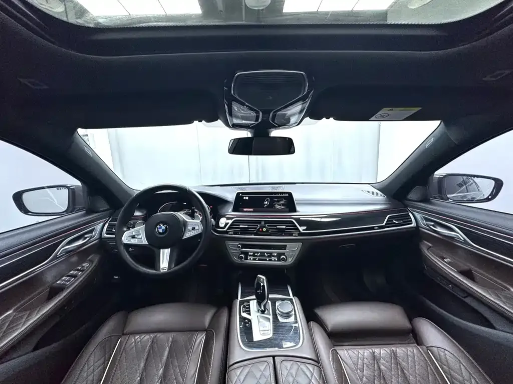 BMW 7 Series — фото 2