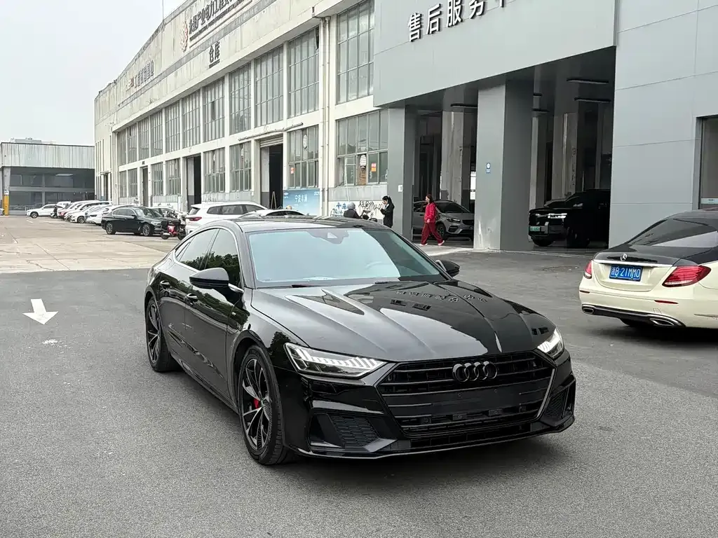 Audi A7 2021 из CN, фото 10