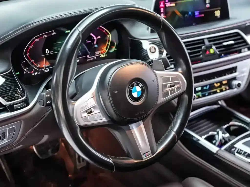 BMW 7 Series 2022 из CN, фото 10