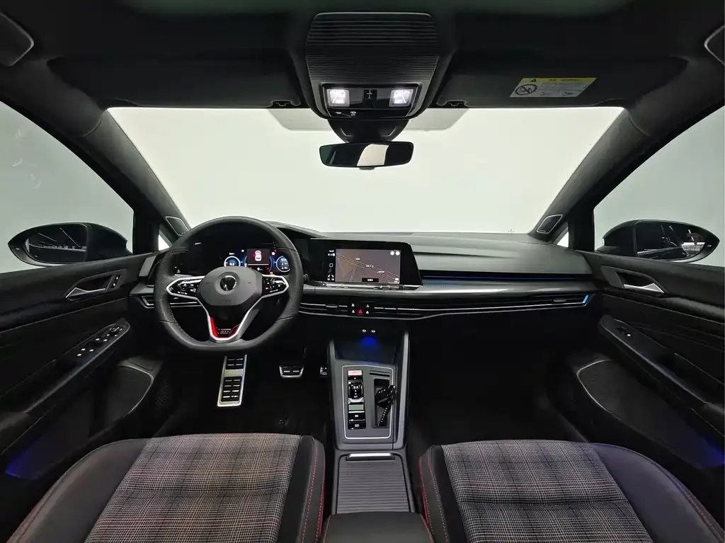 Volkswagen Golf GTI — фото 4