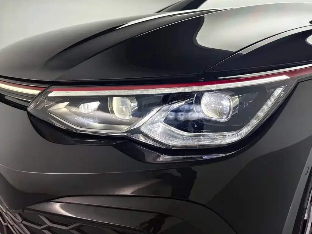 Volkswagen Golf GTI — фото 5