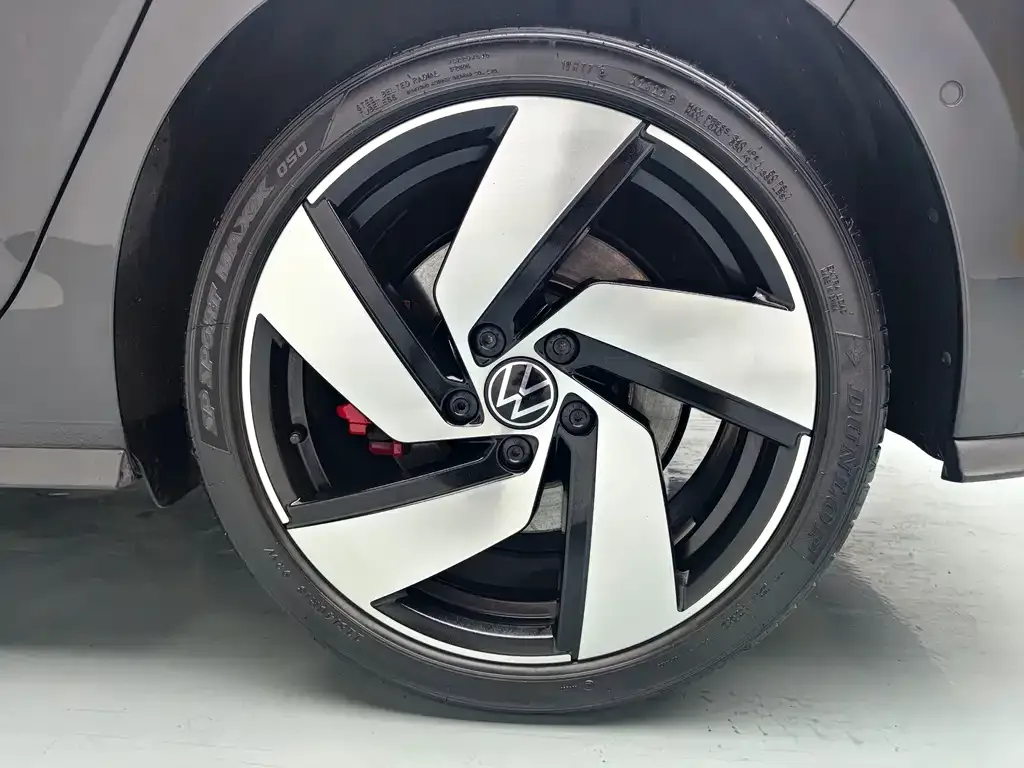 Volkswagen Golf GTI — фото 9