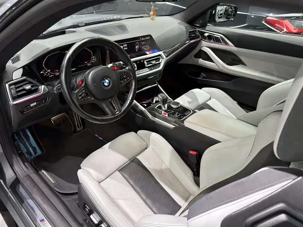 BMW M4 — фото 4
