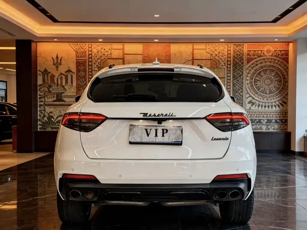 Maserati Levante — фото 3