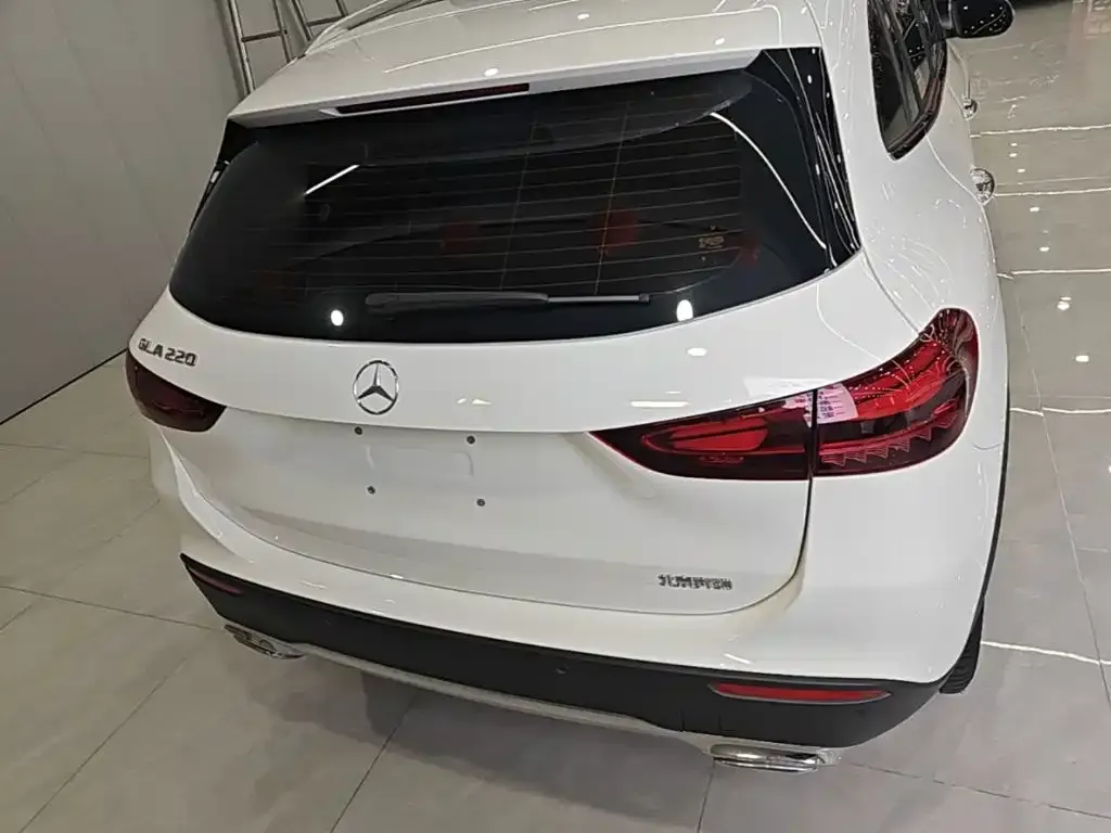 Mercedes-Benz GLA — фото 5
