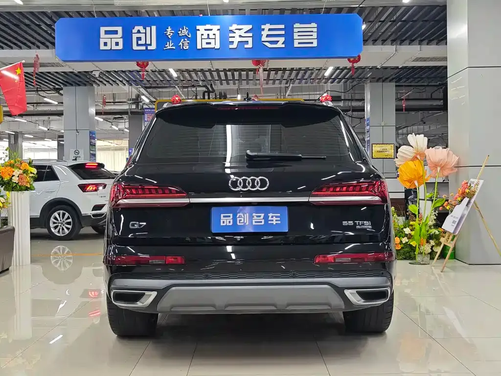 Audi Q7 — фото 2