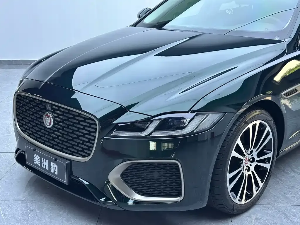 Jaguar XFL — фото 7