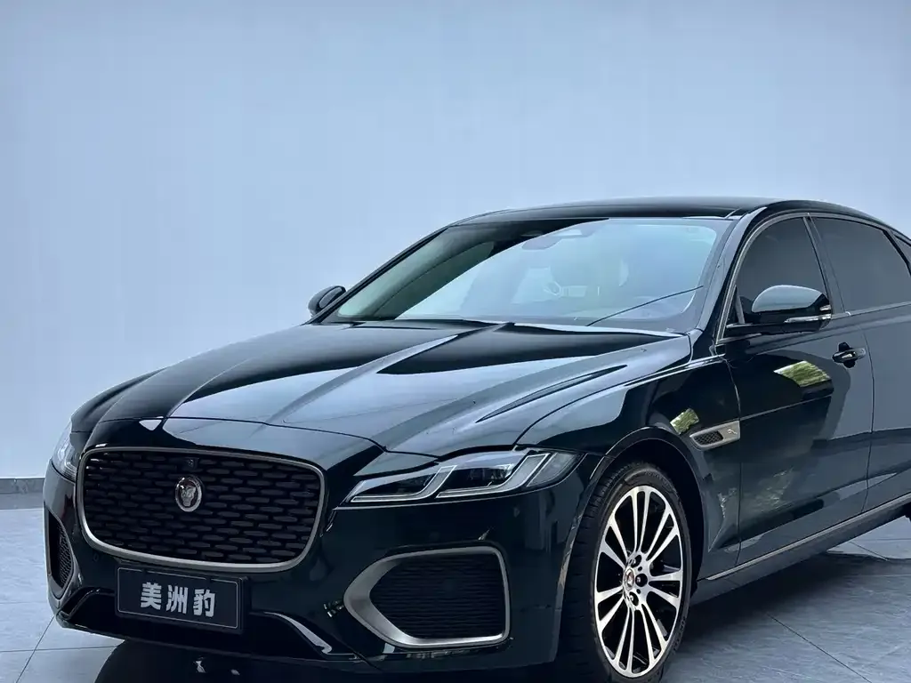 Jaguar XFL — фото 3