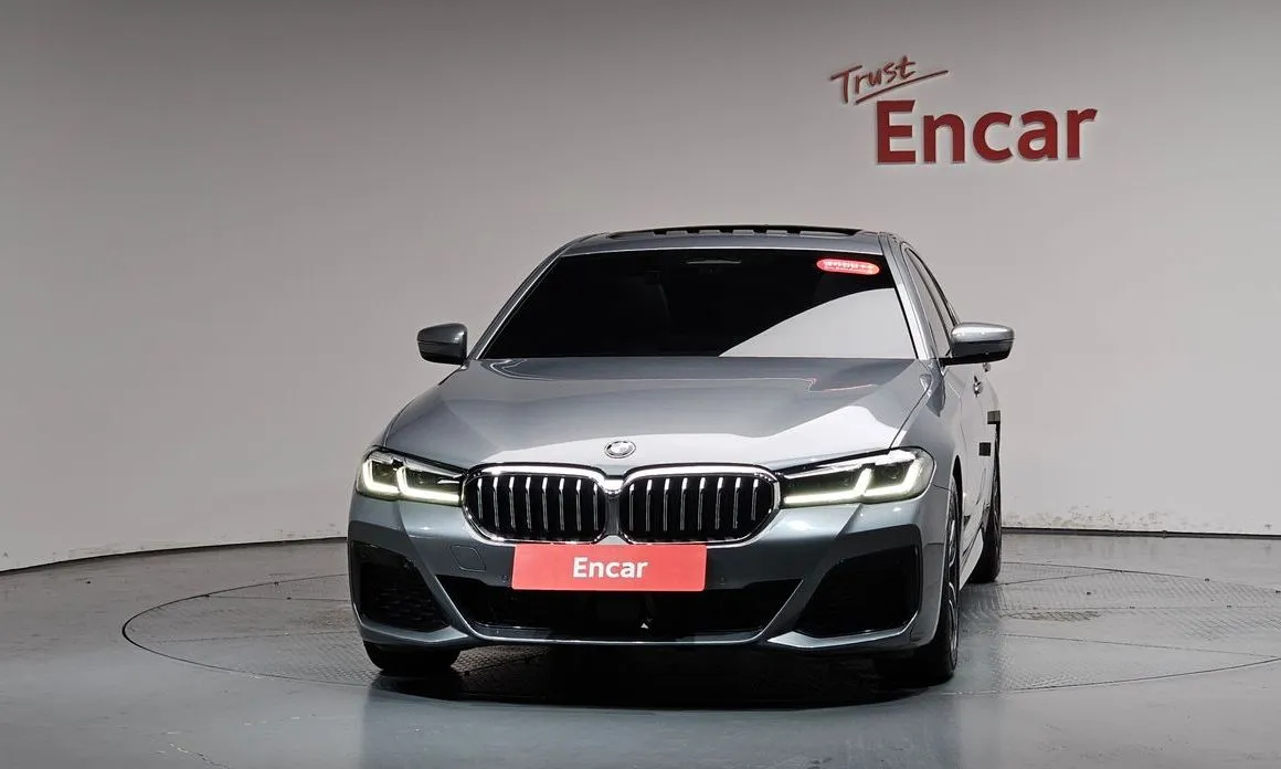 BMW 5-Series 2023 из KR, фото 3