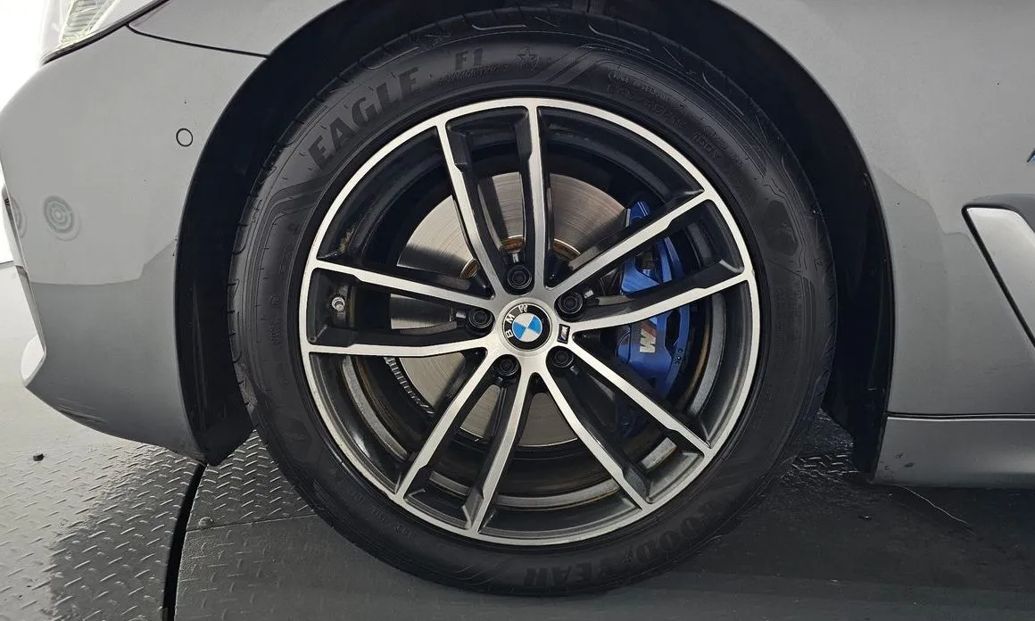 BMW 5-Series 2023 из KR, фото 7
