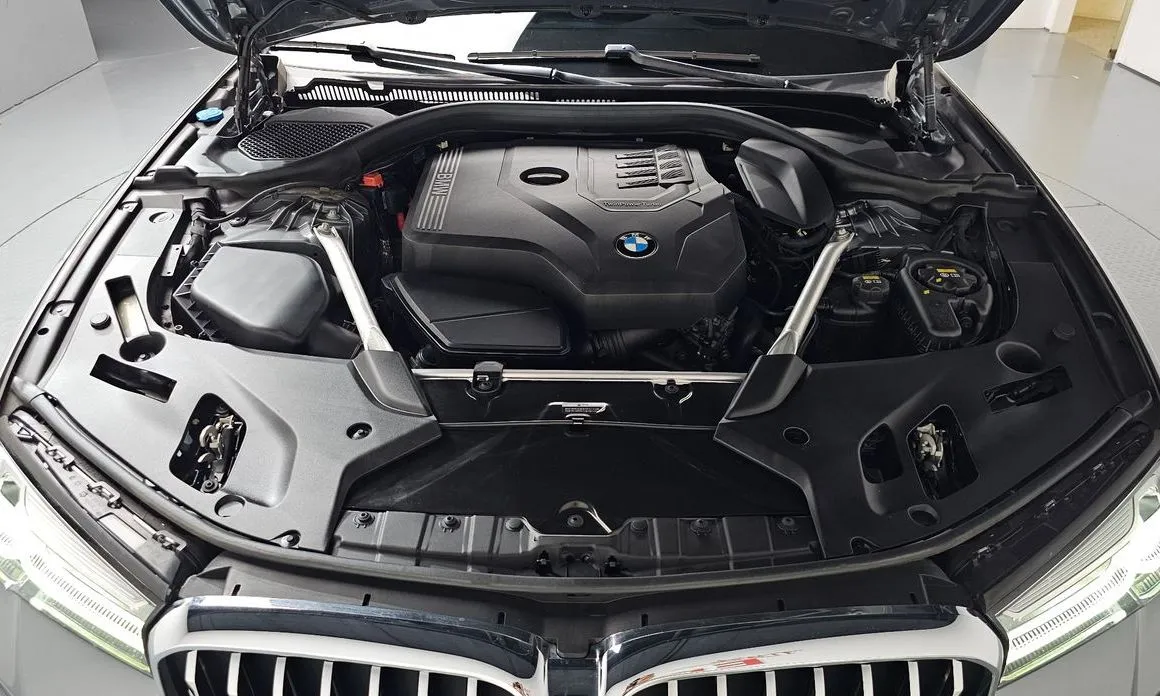 BMW 5-Series 2023 из KR, фото 8