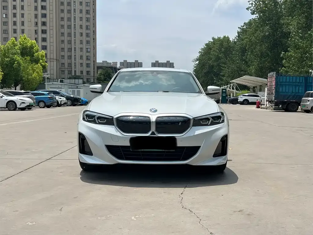 BMW i3 — фото 4