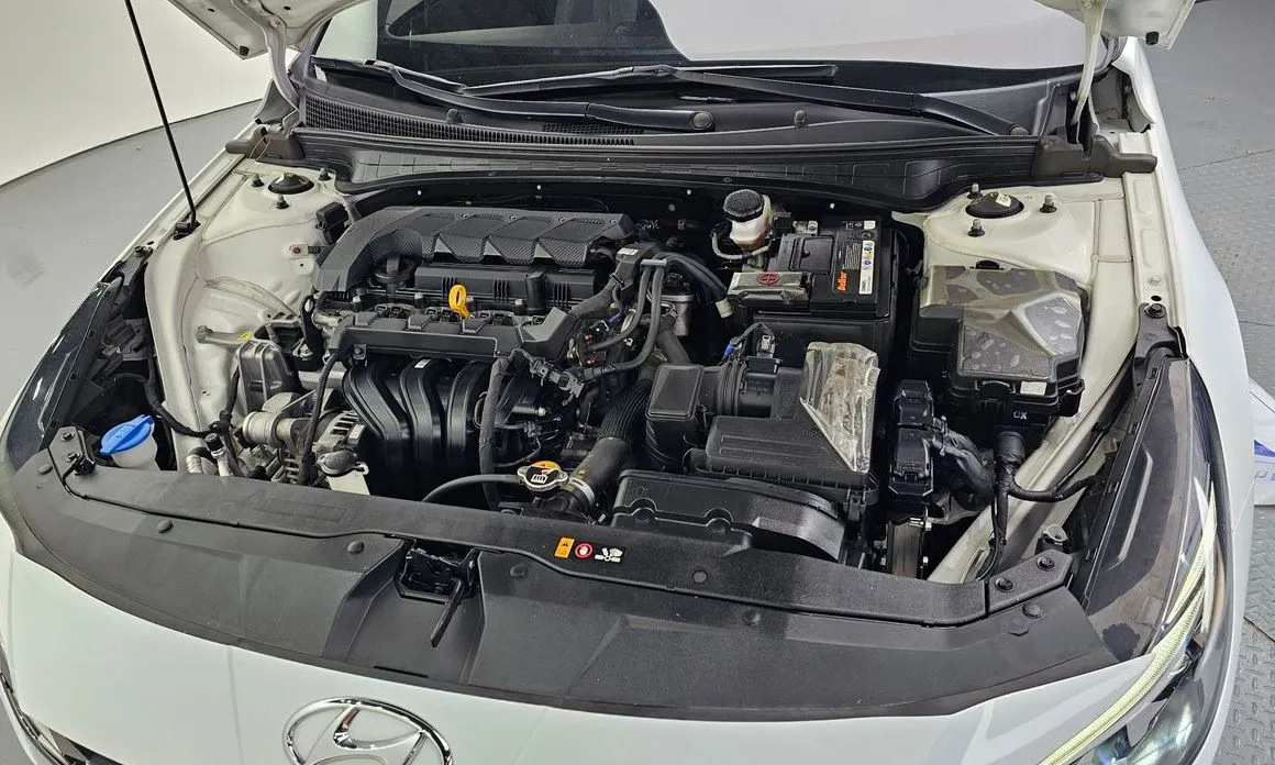 Hyundai AVANTE — фото 10
