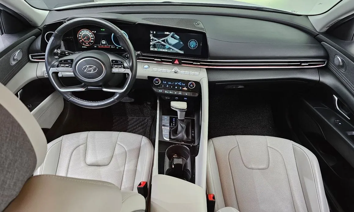 Hyundai AVANTE — фото 3