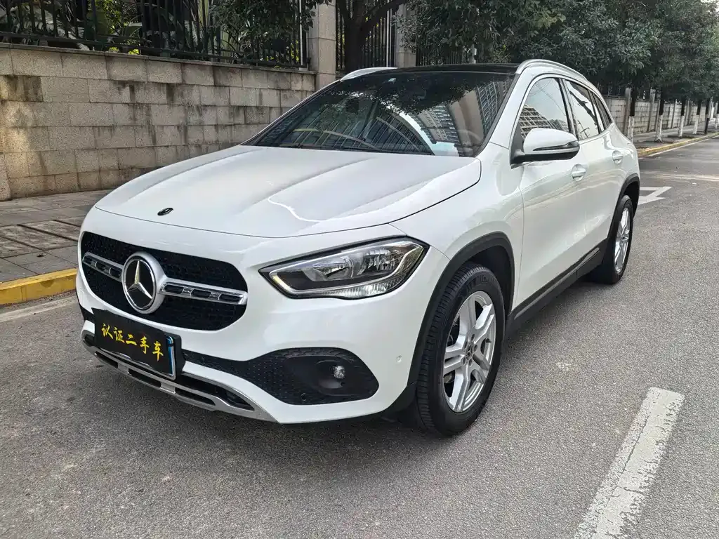 Mercedes-Benz GLA