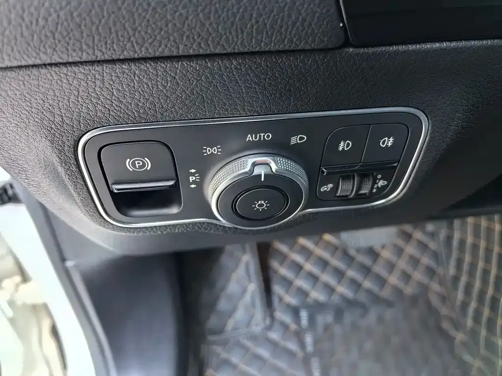 Mercedes-Benz GLA 2021 из CN, фото 9