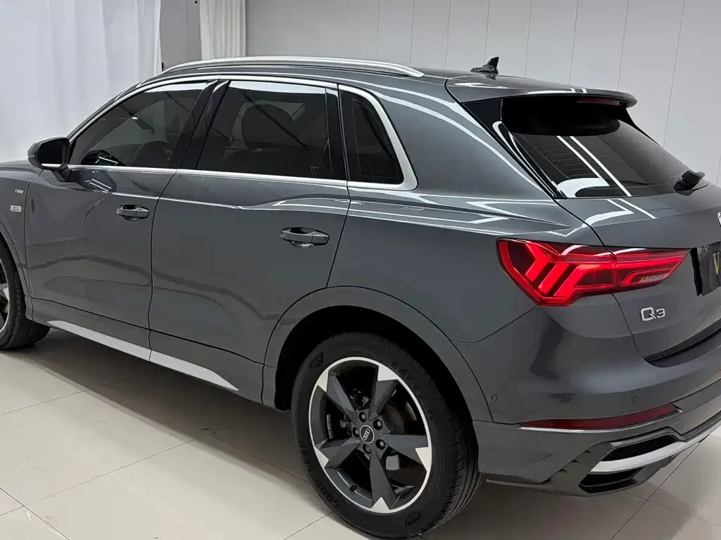 Audi Q3 — фото 5
