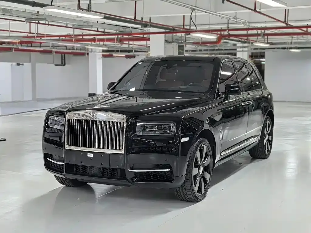 Rolls-Royce Cullinan — фото 1