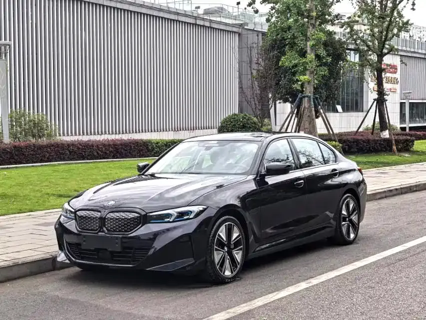BMW i3 — фото 1