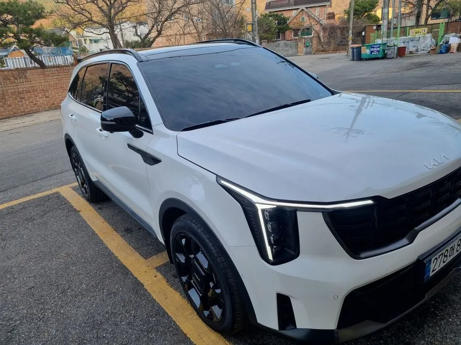 Kia Sorento — фото 1