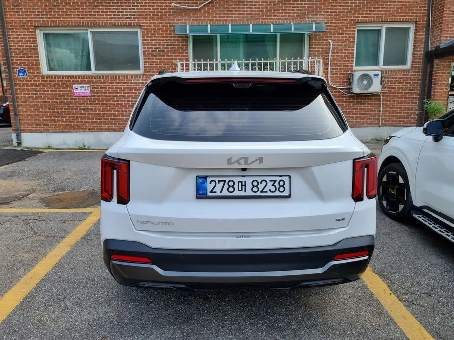 Kia Sorento — фото 9